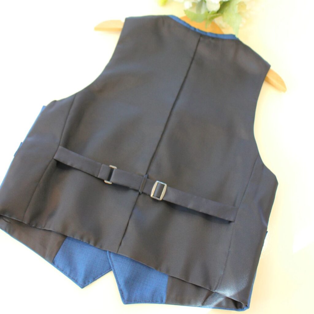 ベスト背面