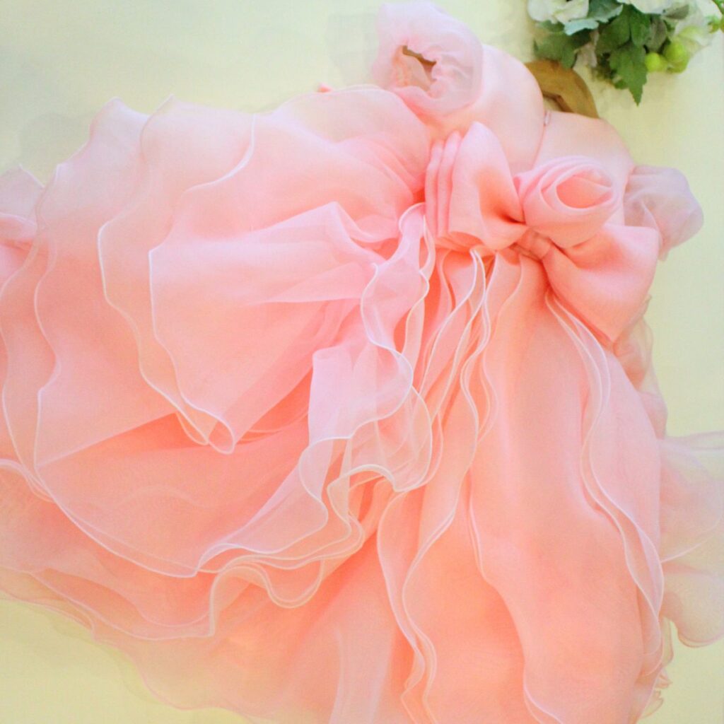 ベビードレス・バックスタイル