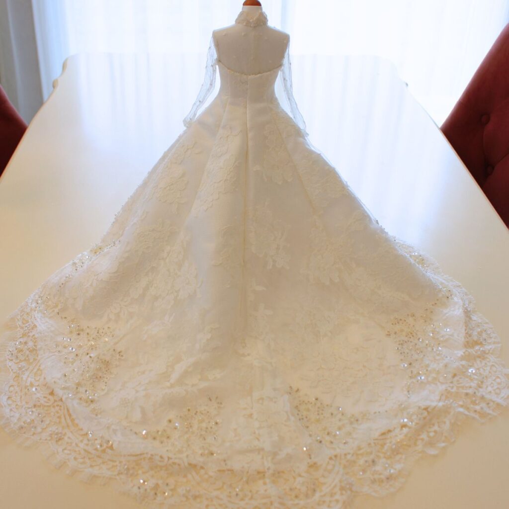 ミニチュアドレス背面