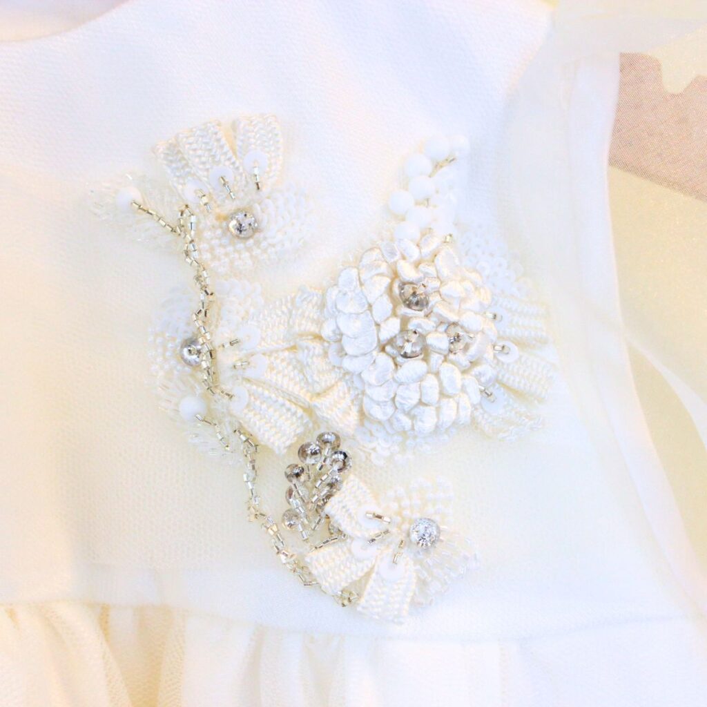 ベビーセレモニーの胸元