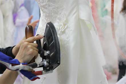 ドレスをプレス