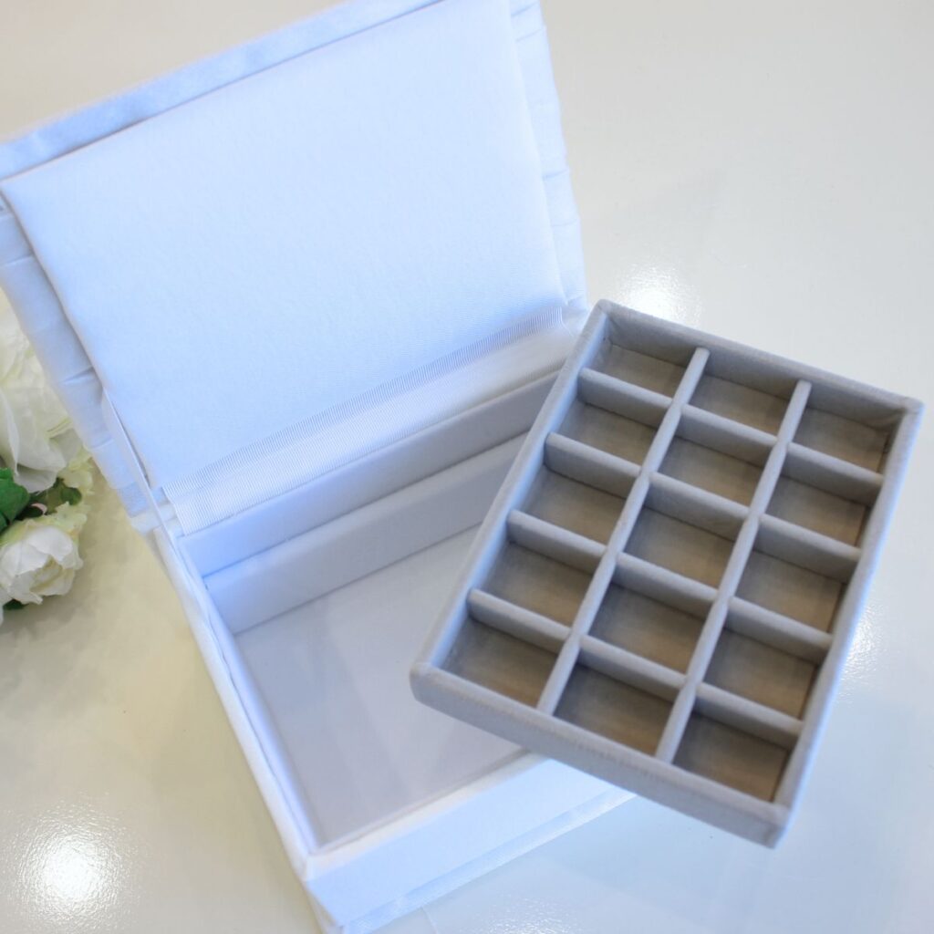 ジュエリーボックスの収納部分